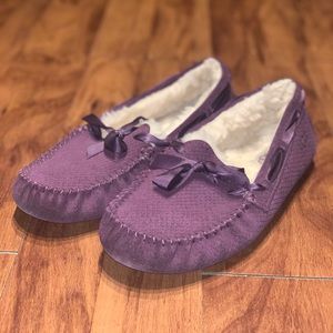 UGG Slippers (Women’s 10)